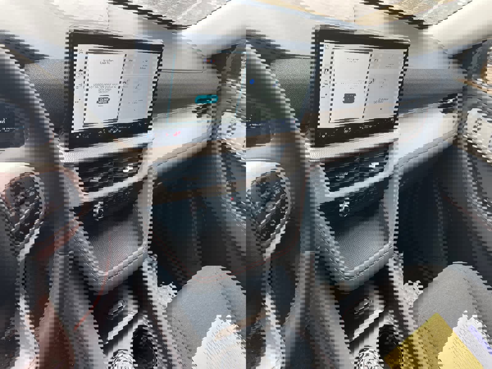 Certified 2025 Ford Explorer Active image 12