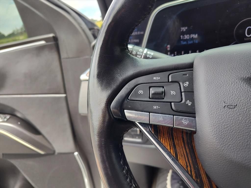 Used 2023 Cadillac Escalade ESV Premium Luxury w/ Performance Package AWD/4WD image 16