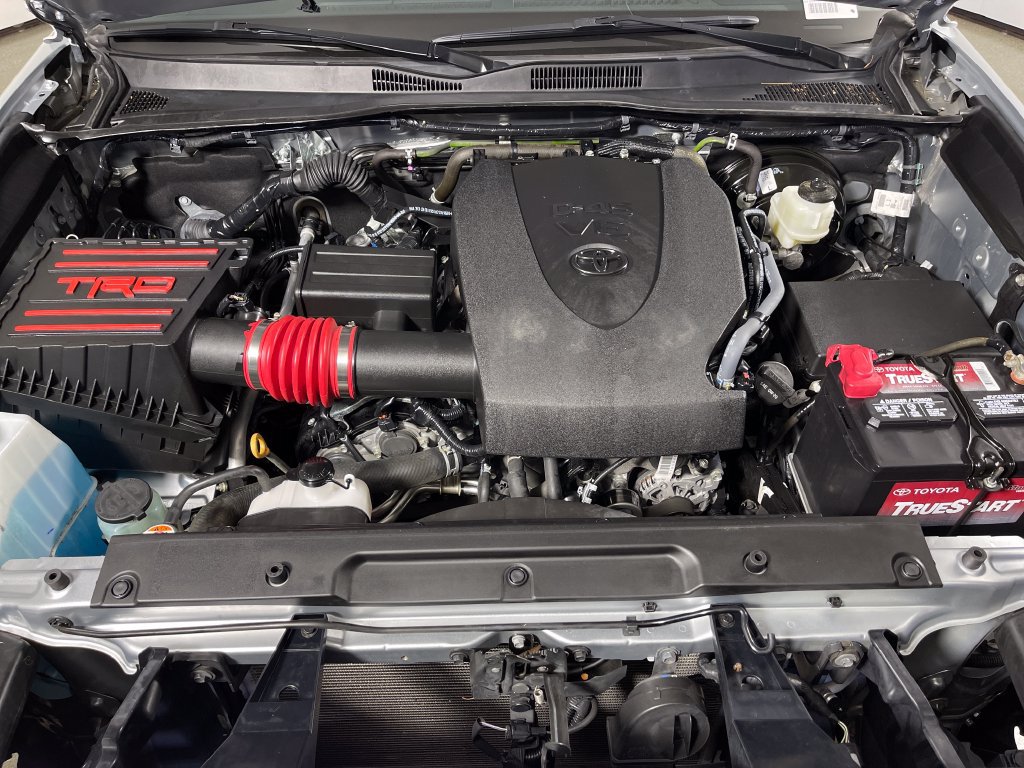 Used 2022 Toyota Tacoma TRD Sport w/ TRD Premium Sport Package RWD image 9