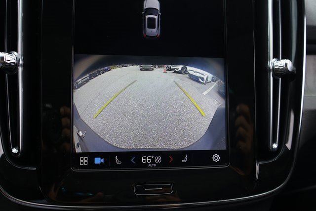 Used 2023 Volvo XC40 B5 Ultimate w/ Protection Package Premier image 23
