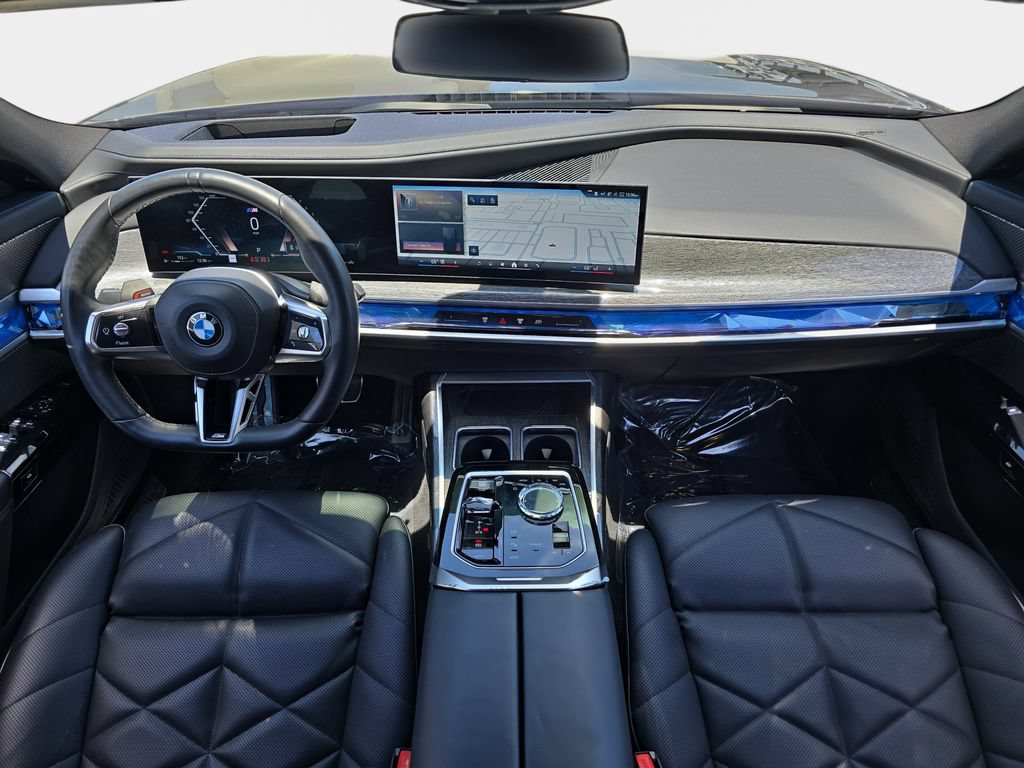 Used 2023 BMW 740i RWD image 10