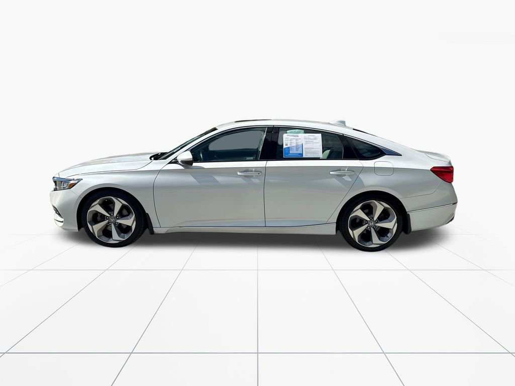 Used 2018 Honda Accord Touring image 4