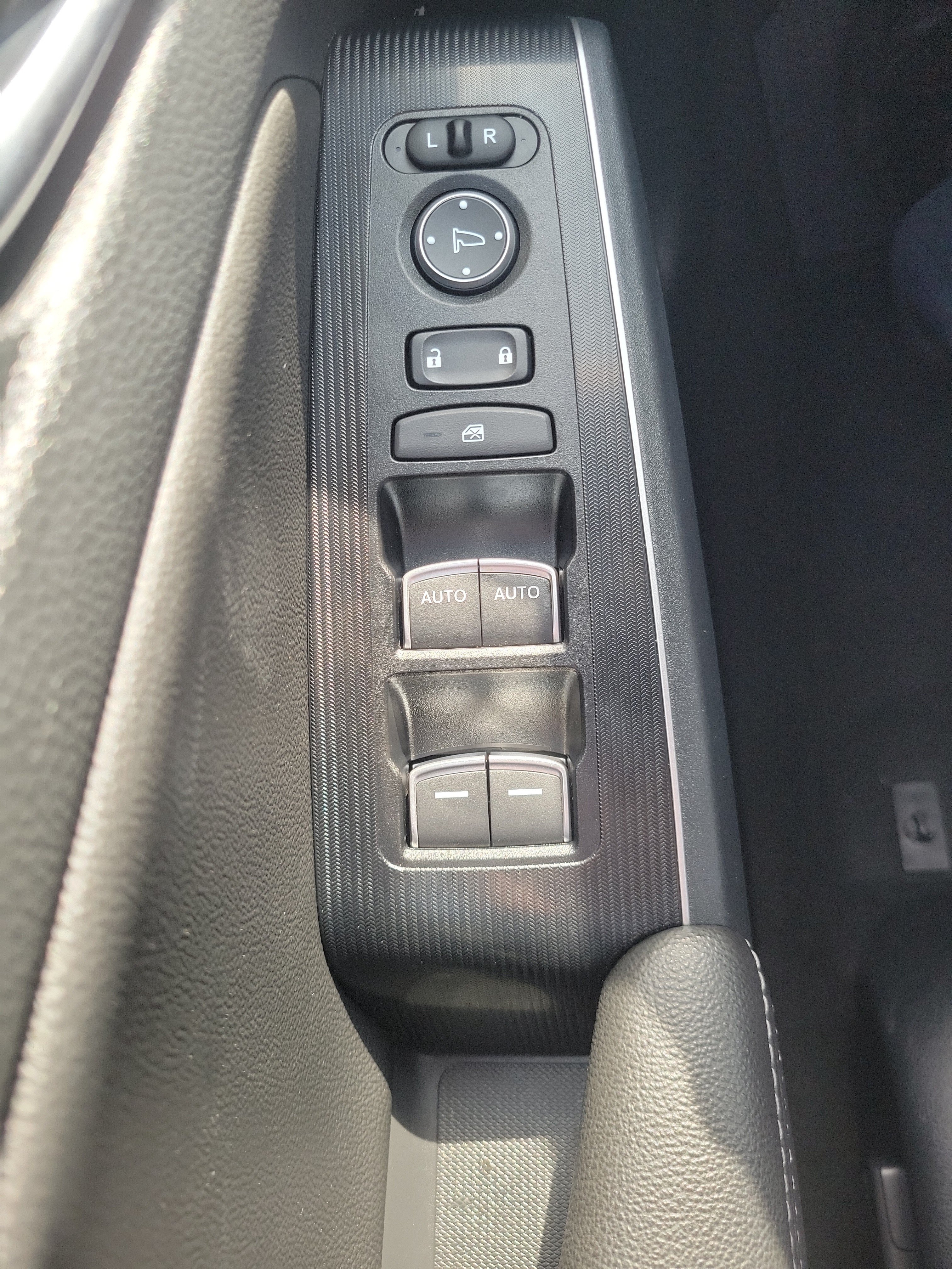 Used 2024 Honda Civic Touring image 22
