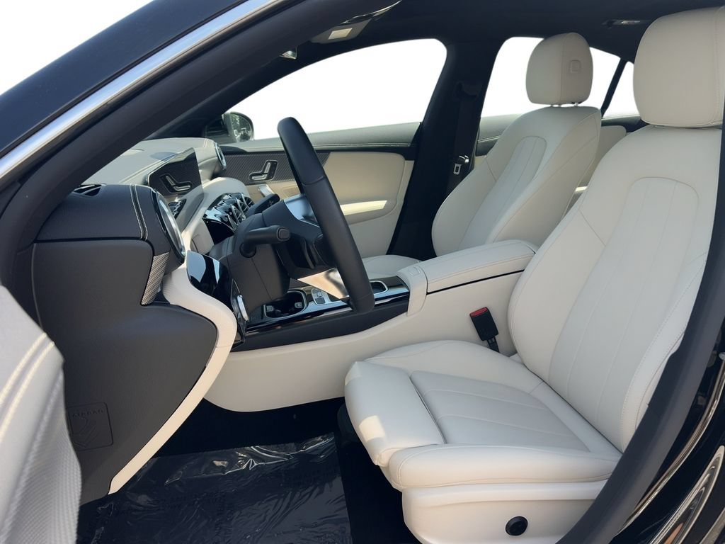 New 2025 Mercedes-Benz CLA 250 4MATIC image 6