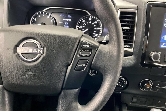 Used 2022 Nissan Frontier SV AWD/4WD image 21