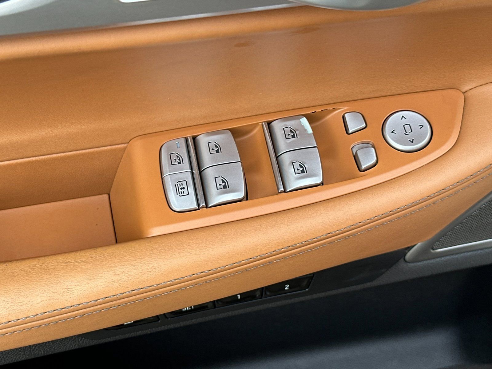 Used 2019 BMW 750i w/ M Sport Package image 12