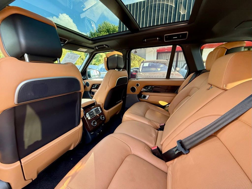 Used 2018 Land Rover Range Rover Autobiography image 31