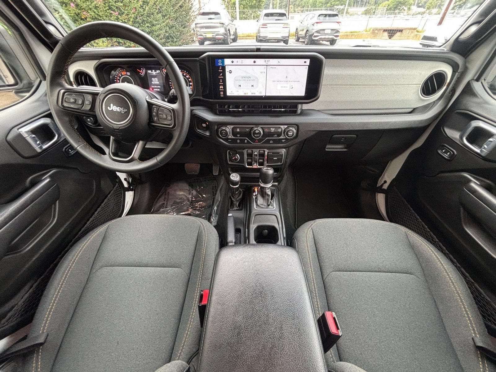 Used 2025 Jeep Wrangler Unlimited Sport AWD/4WD image 31