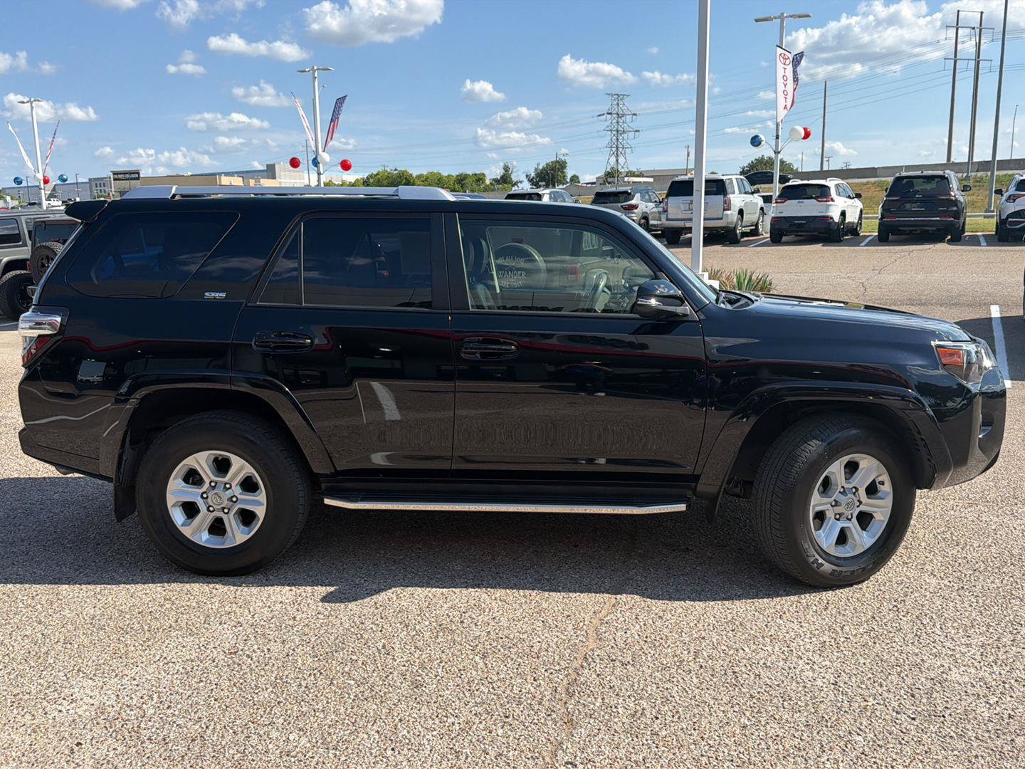 Used 2017 Toyota 4Runner SR5 Premium RWD image 2