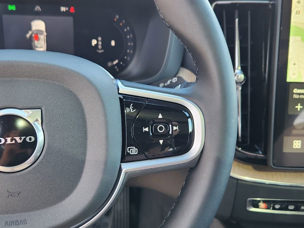 New 2026 Volvo XC60 B5 Plus w/ Protection Package Premier image 18