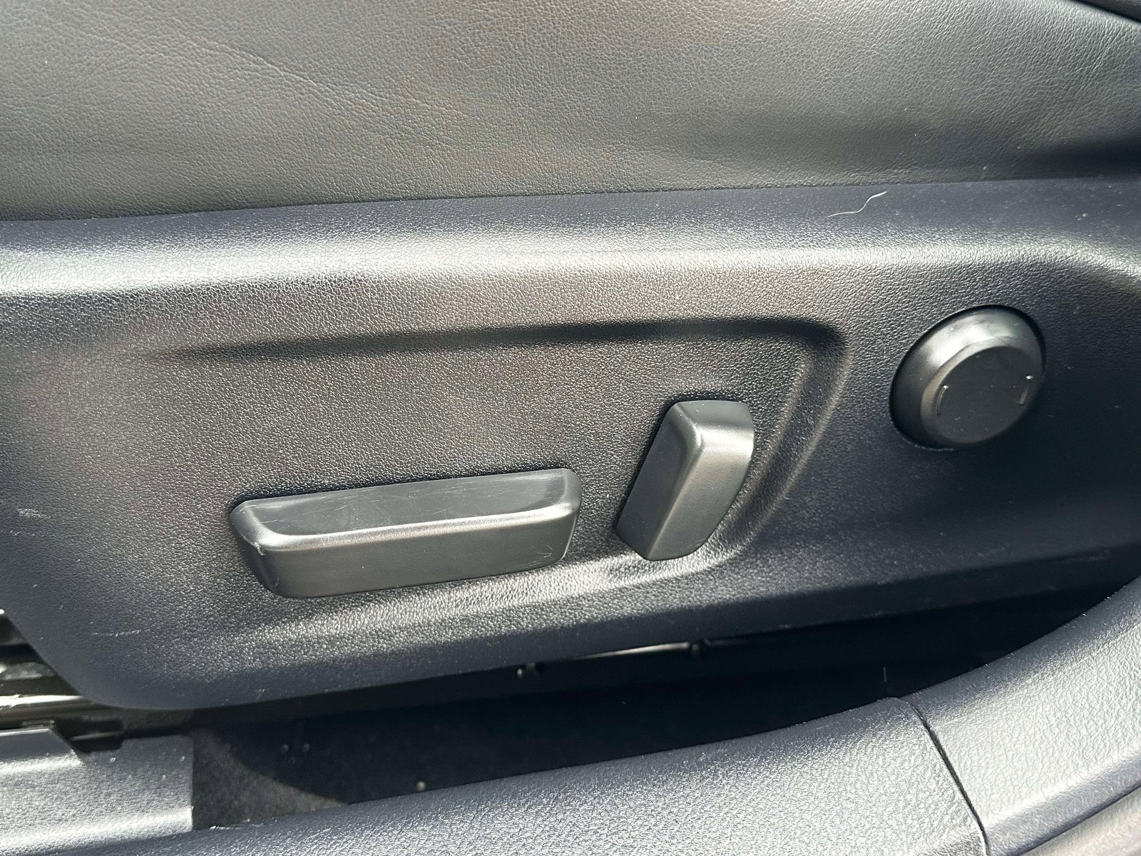 Used 2023 Lexus IS 500 image 23