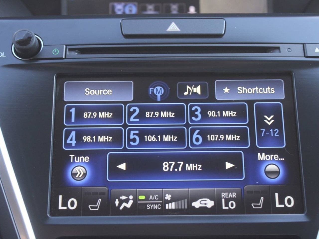 Used 2017 Acura MDX w/ Advance Package FWD image 19