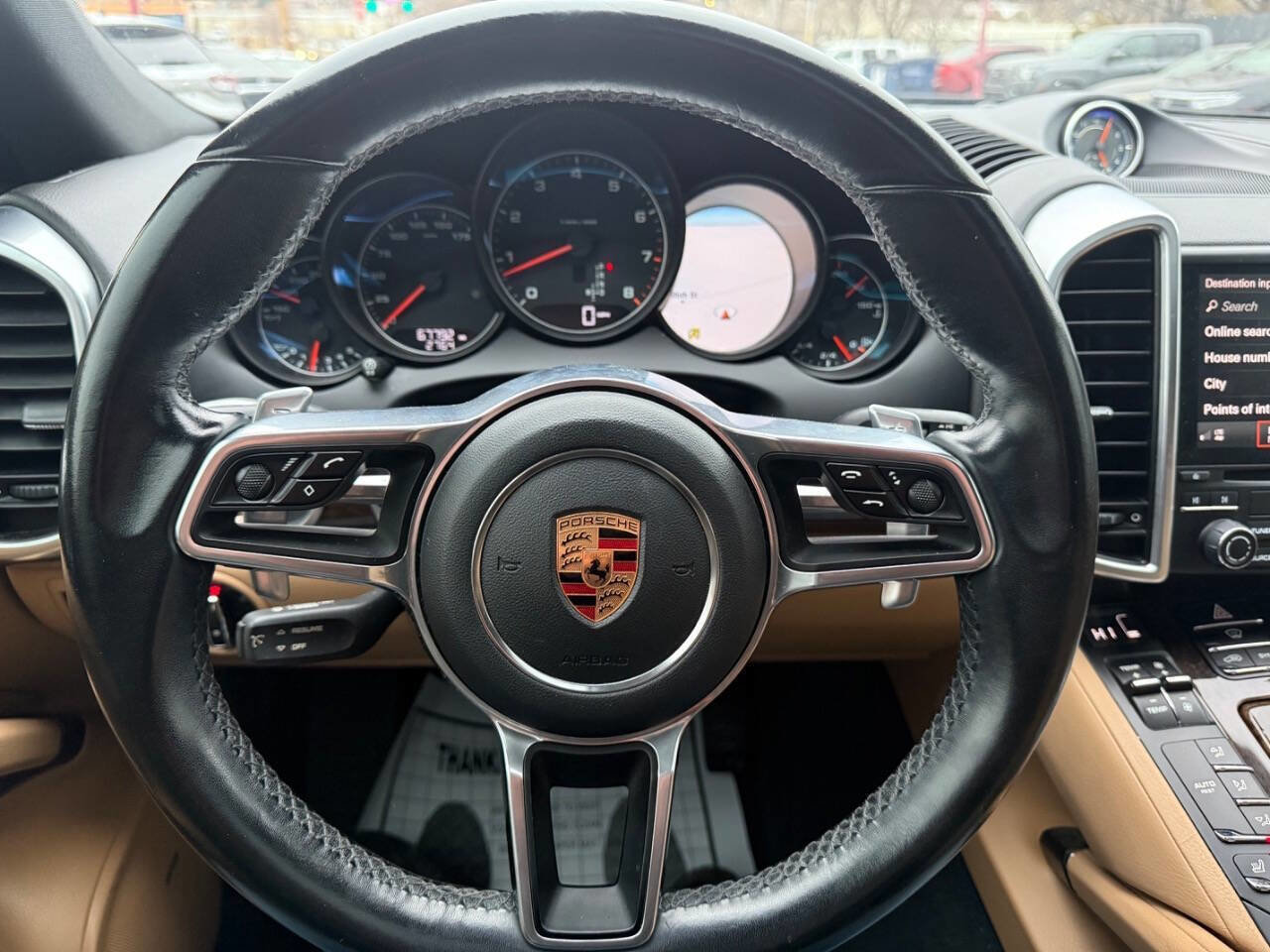 Used 2018 Porsche Cayenne Platinum Edition image 16