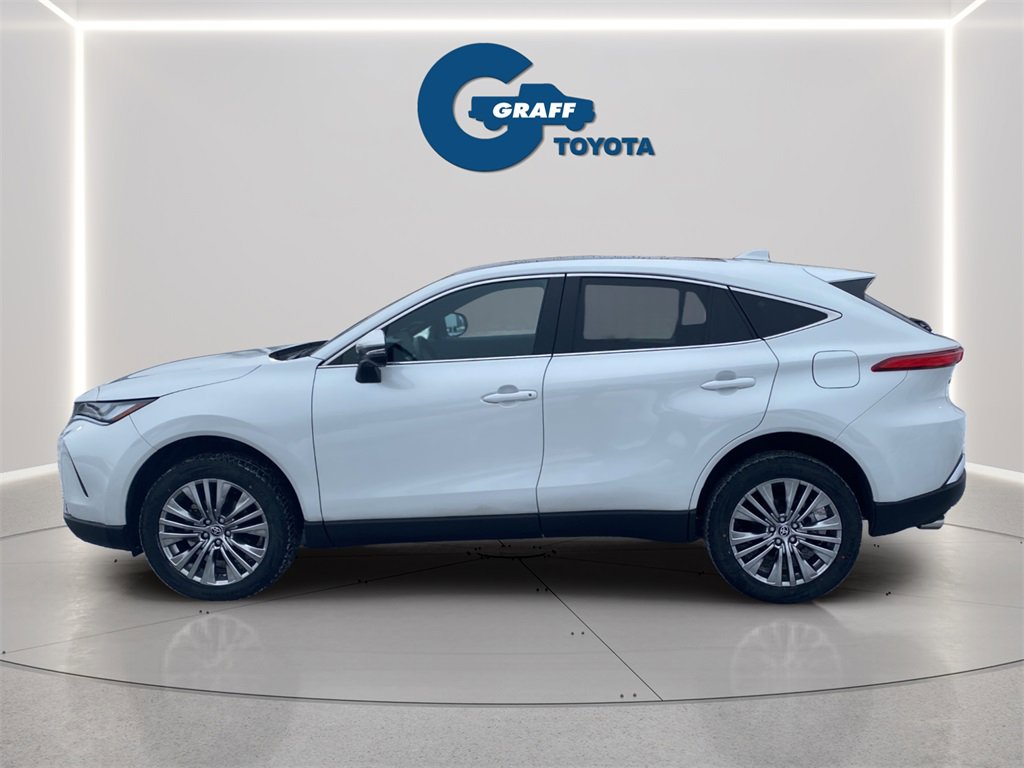 Used 2024 Toyota Venza Limited image 3