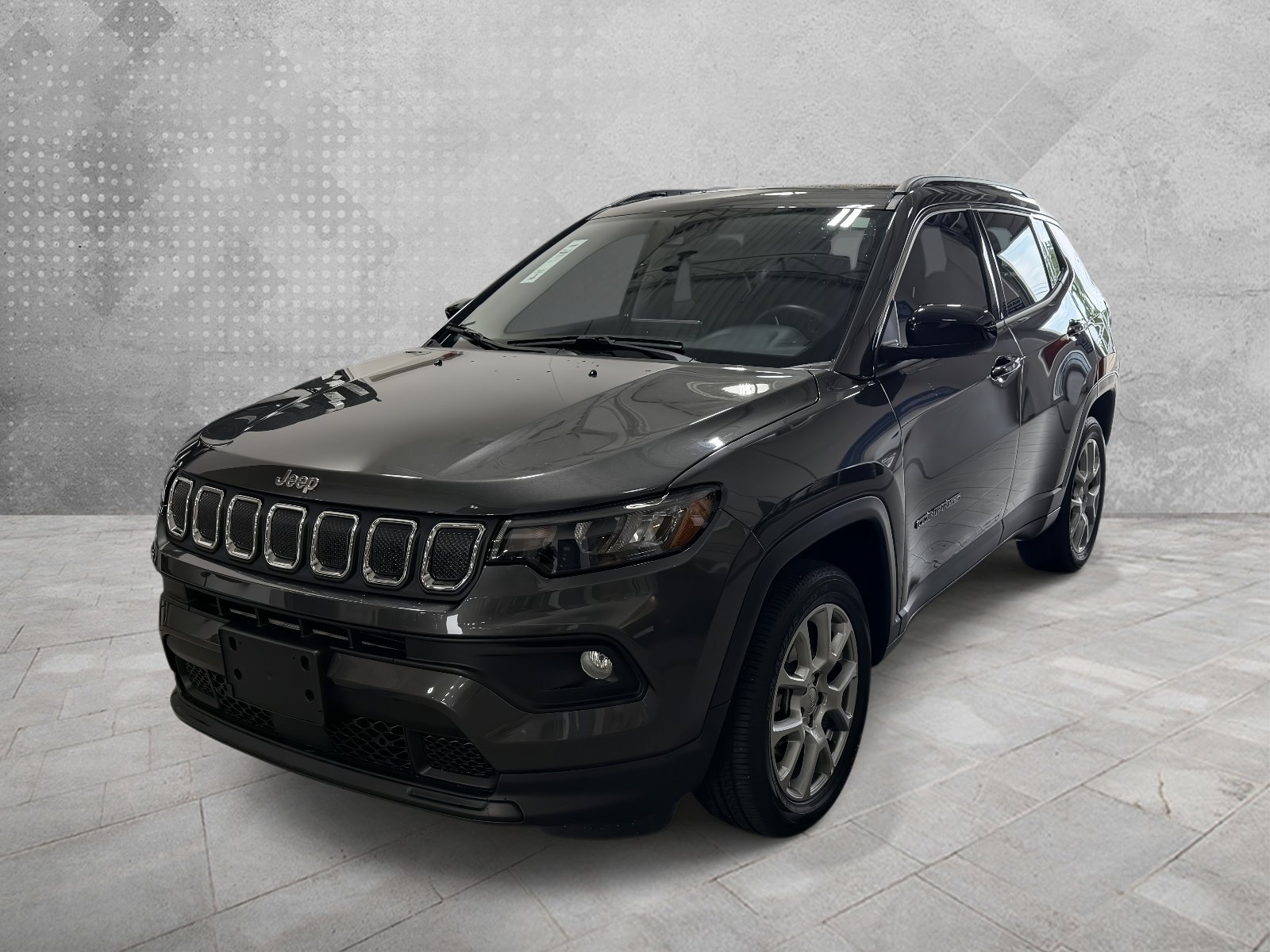 Used 2022 Jeep Compass Latitude w/ Sun and Sound Group AWD/4WD image 3