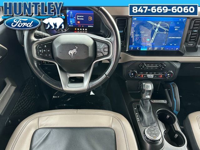 Used 2023 Ford Bronco Wildtrak image 14