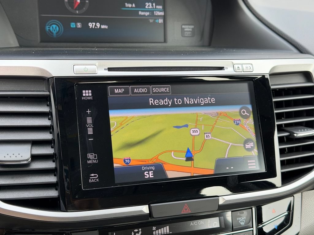 Used 2017 Honda Accord Touring image 29