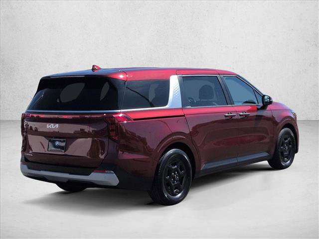 Used 2025 Kia Carnival image 5
