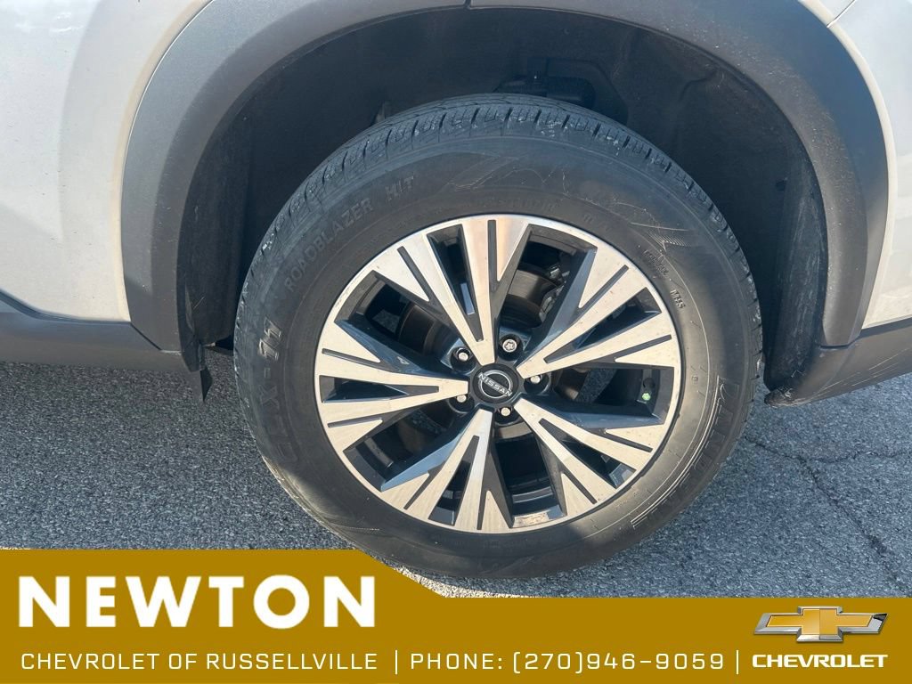 Used 2023 Nissan Rogue SV AWD/4WD image 18