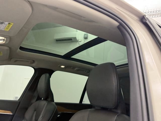 Certified 2023 Volvo XC90 B6 Plus image 14