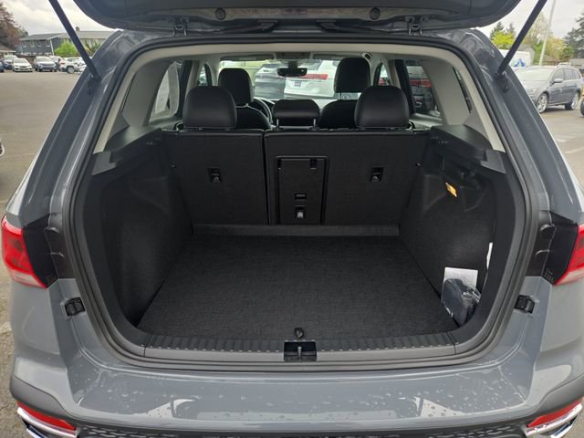 Certified 2023 Volkswagen Taos SE w/ Panoramic Sunroof Package AWD/4WD image 12