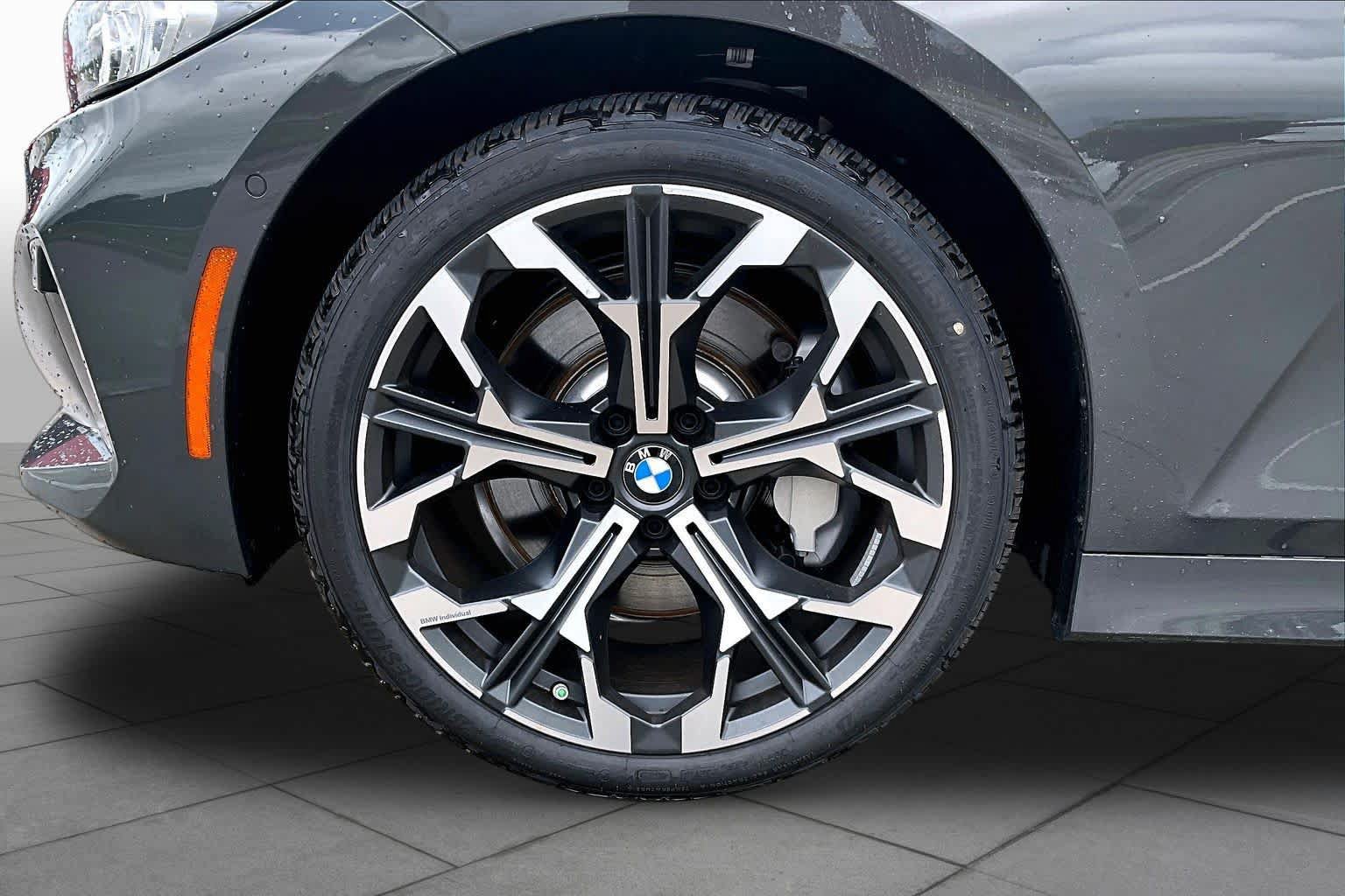 Used 2026 BMW 330i Sedan w/ Convenience Package RWD image 11