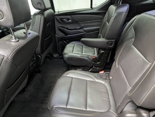Used 2023 Chevrolet Traverse LT w/ LT Premium Package AWD/4WD image 14