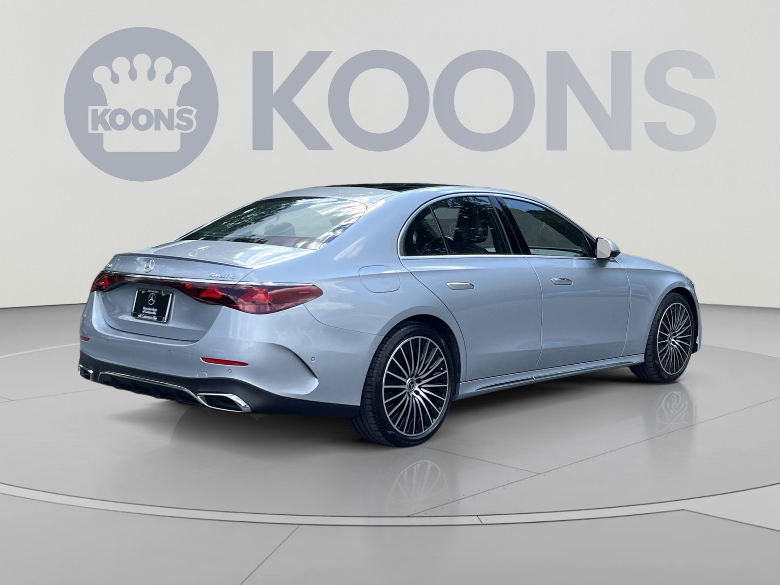 Used 2024 Mercedes-Benz E 350 4MATIC Sedan image 11