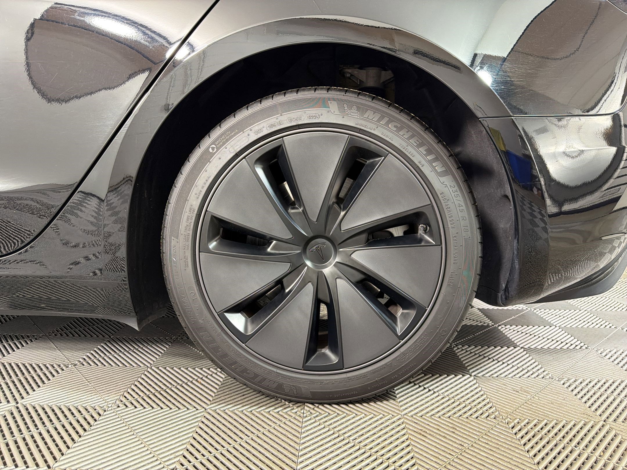 Used 2024 Tesla Model 3 image 9