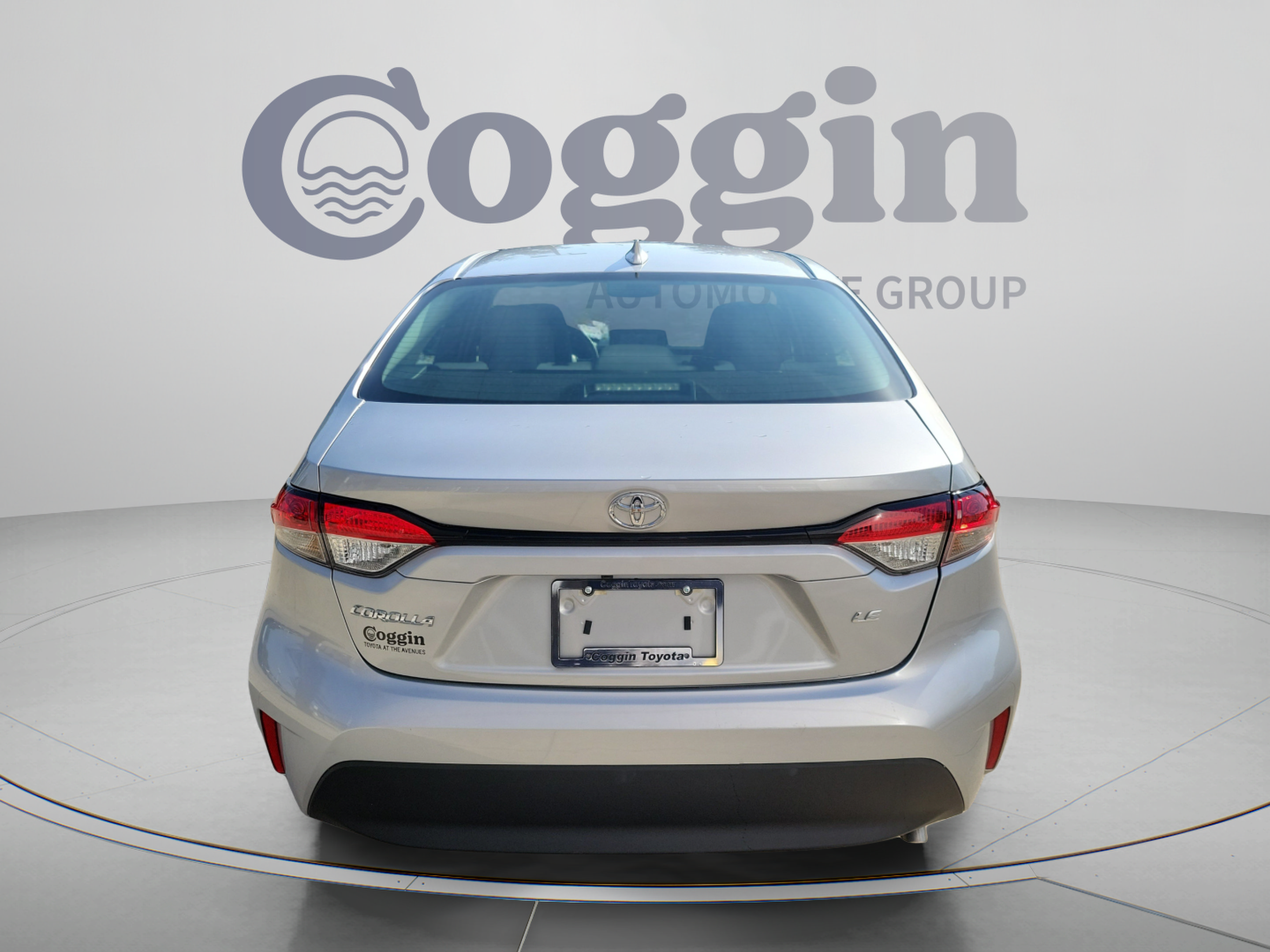 Used 2026 Toyota Corolla LE FWD image 3