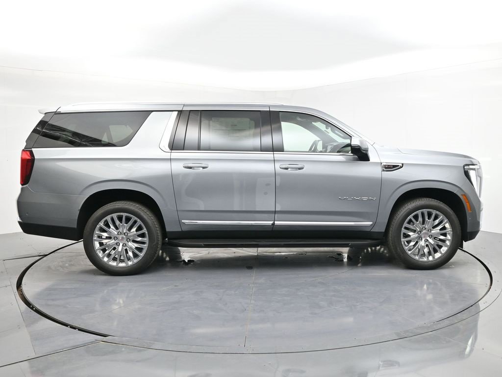 New 2025 GMC Yukon XL Elevation image 6