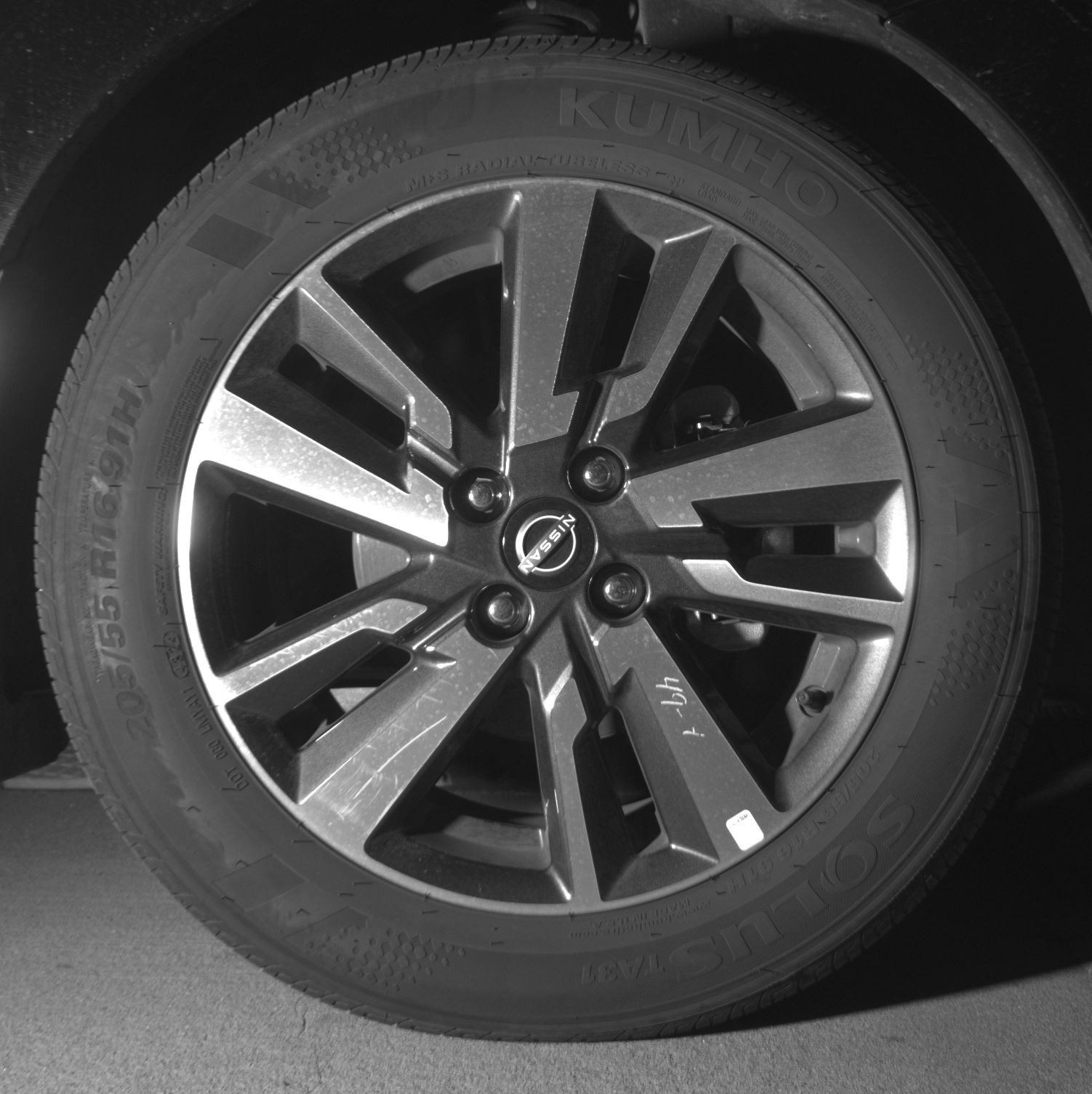 Used 2025 Nissan Versa SV w/ Trunk Package image 13