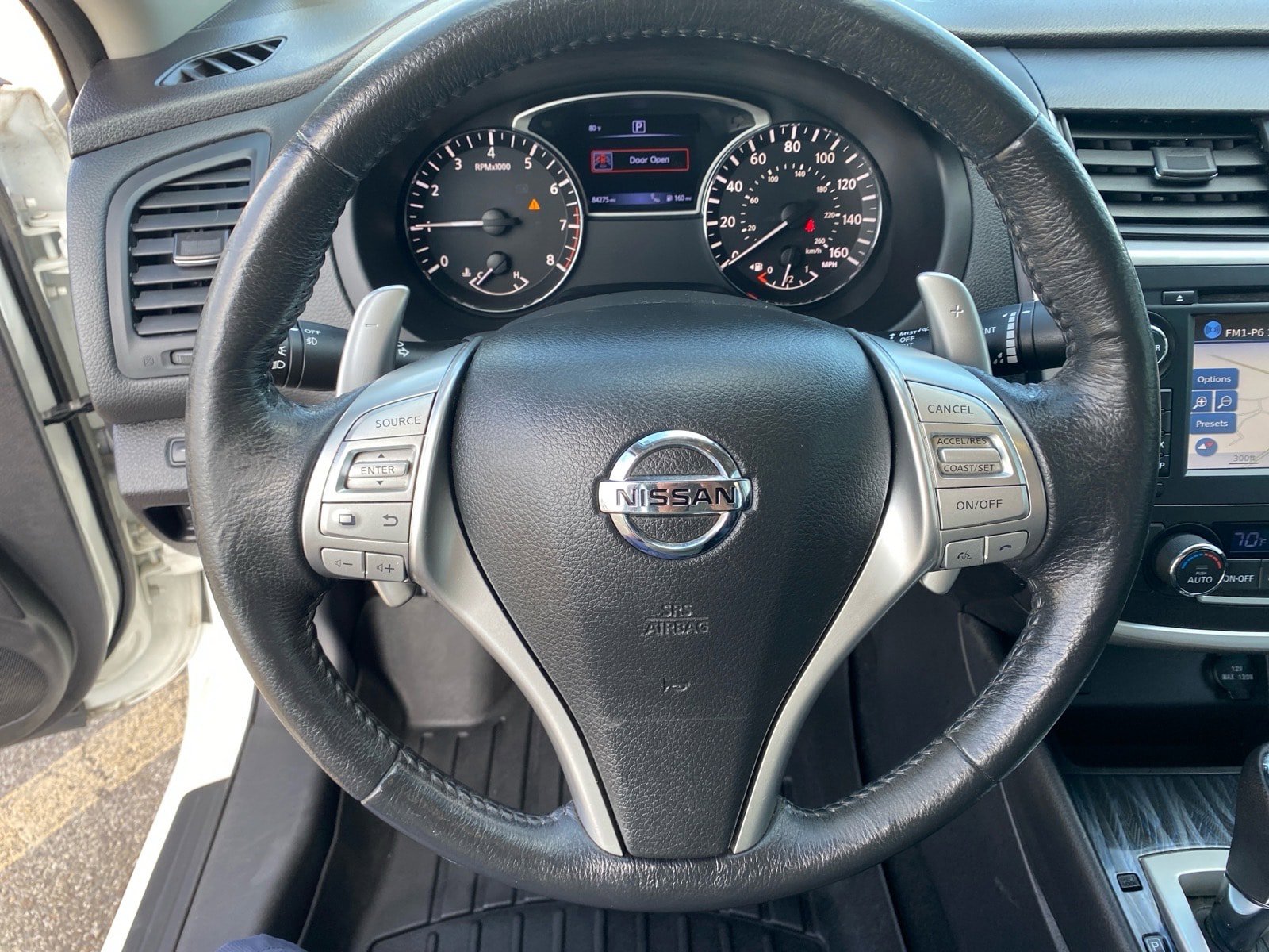 Used 2016 Nissan Altima 3.5 SL FWD image 10