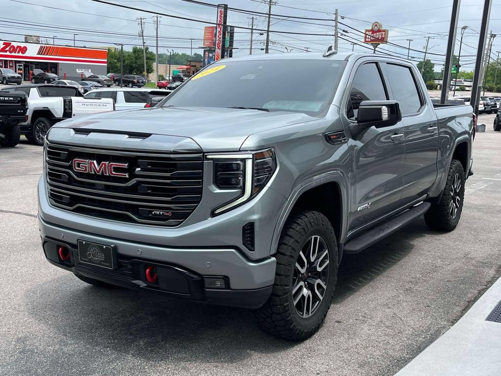 Used 2024 GMC Sierra 1500 AT4 w/ Technology Package AWD/4WD image 8