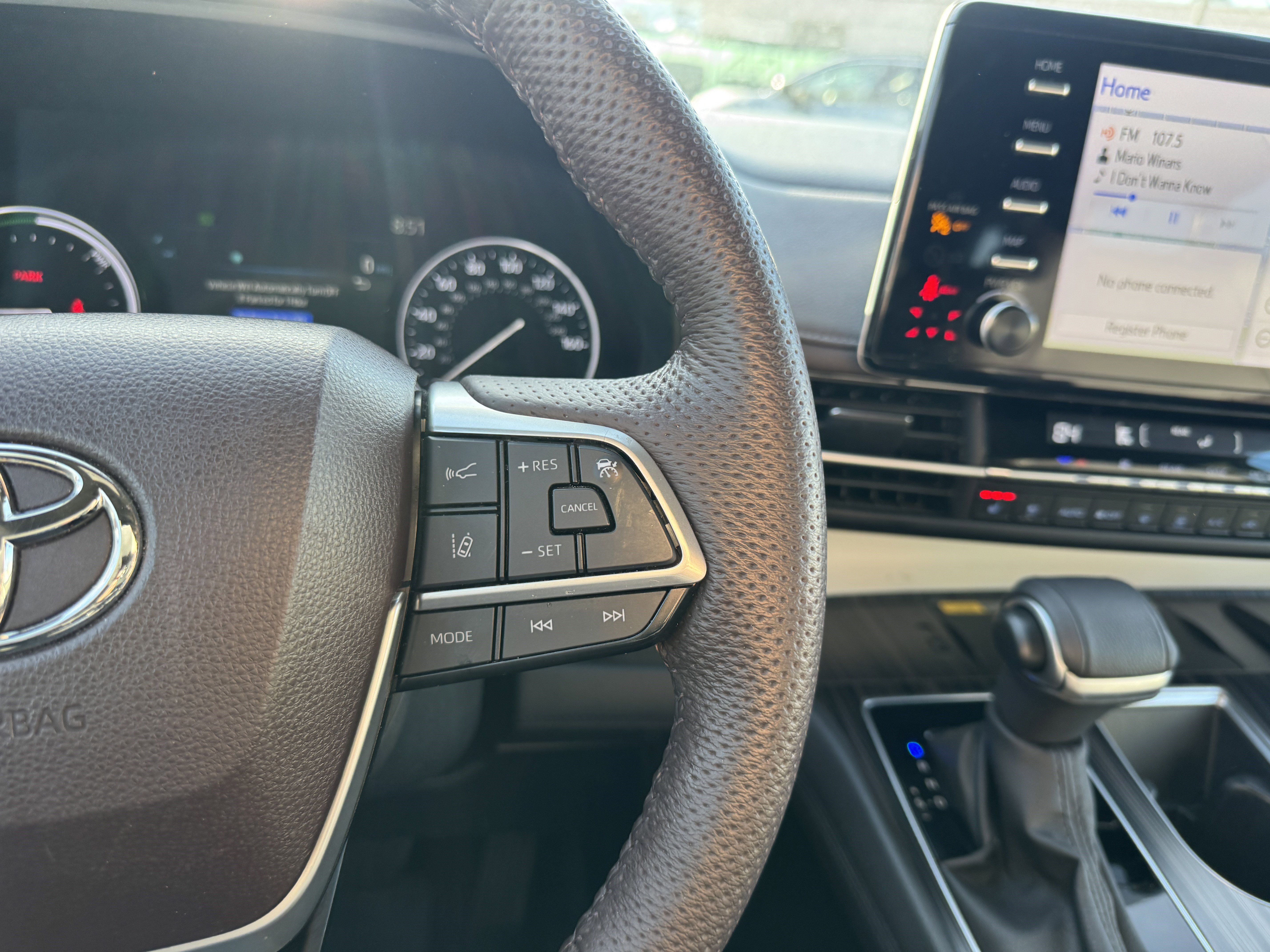 Used 2023 Toyota Sienna Platinum image 26