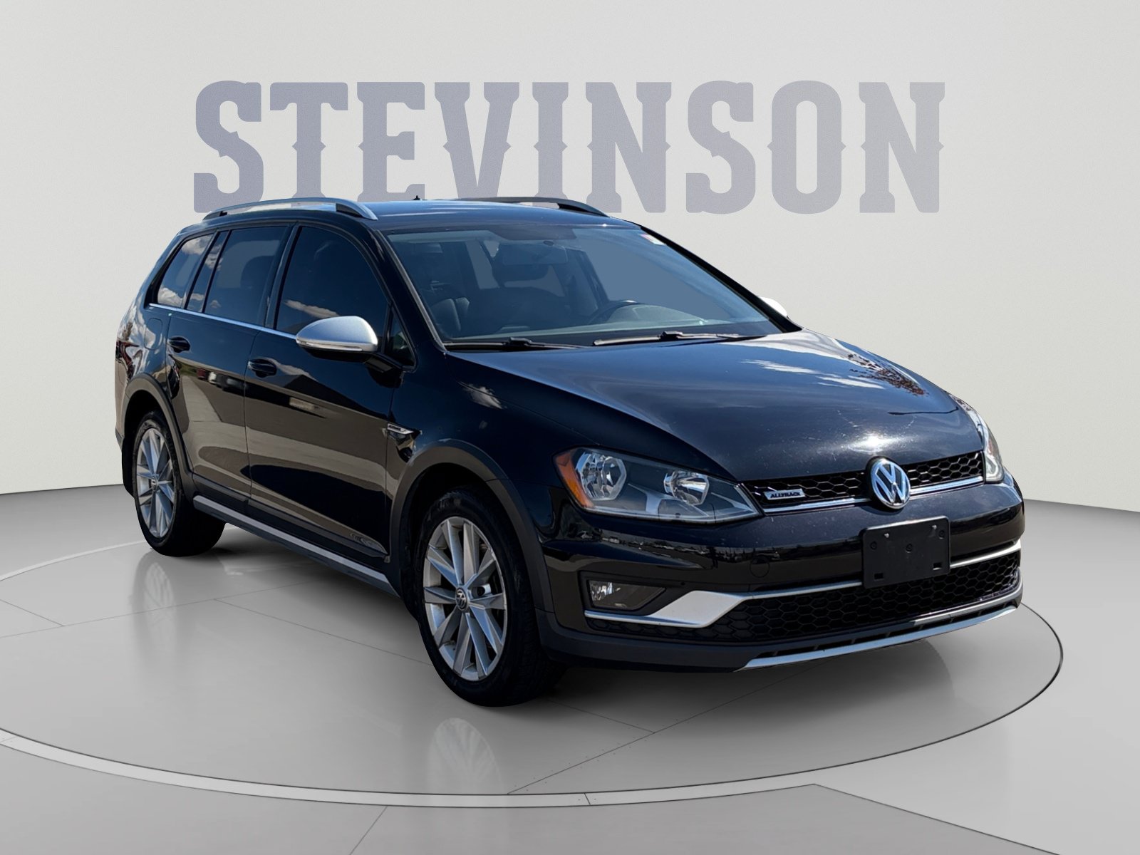 Used 2017 Volkswagen Golf Alltrack S AWD/4WD image 7