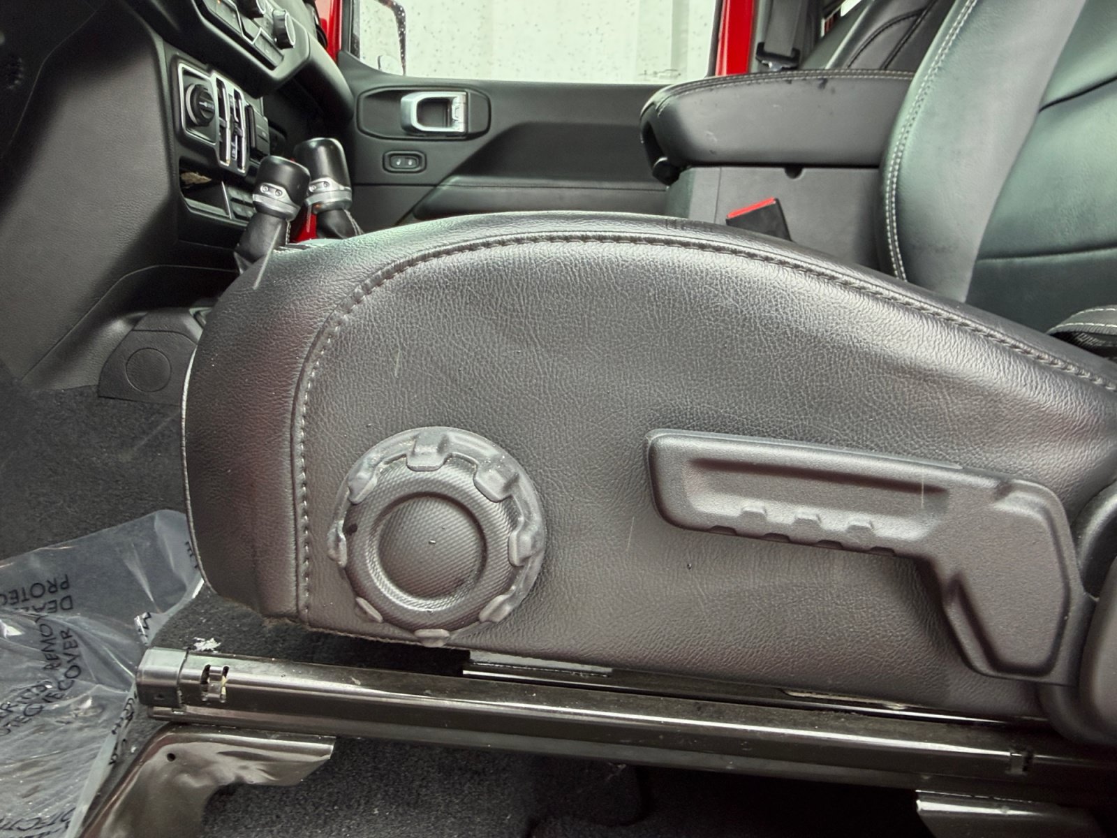 Used 2020 Jeep Gladiator Overland AWD/4WD image 20