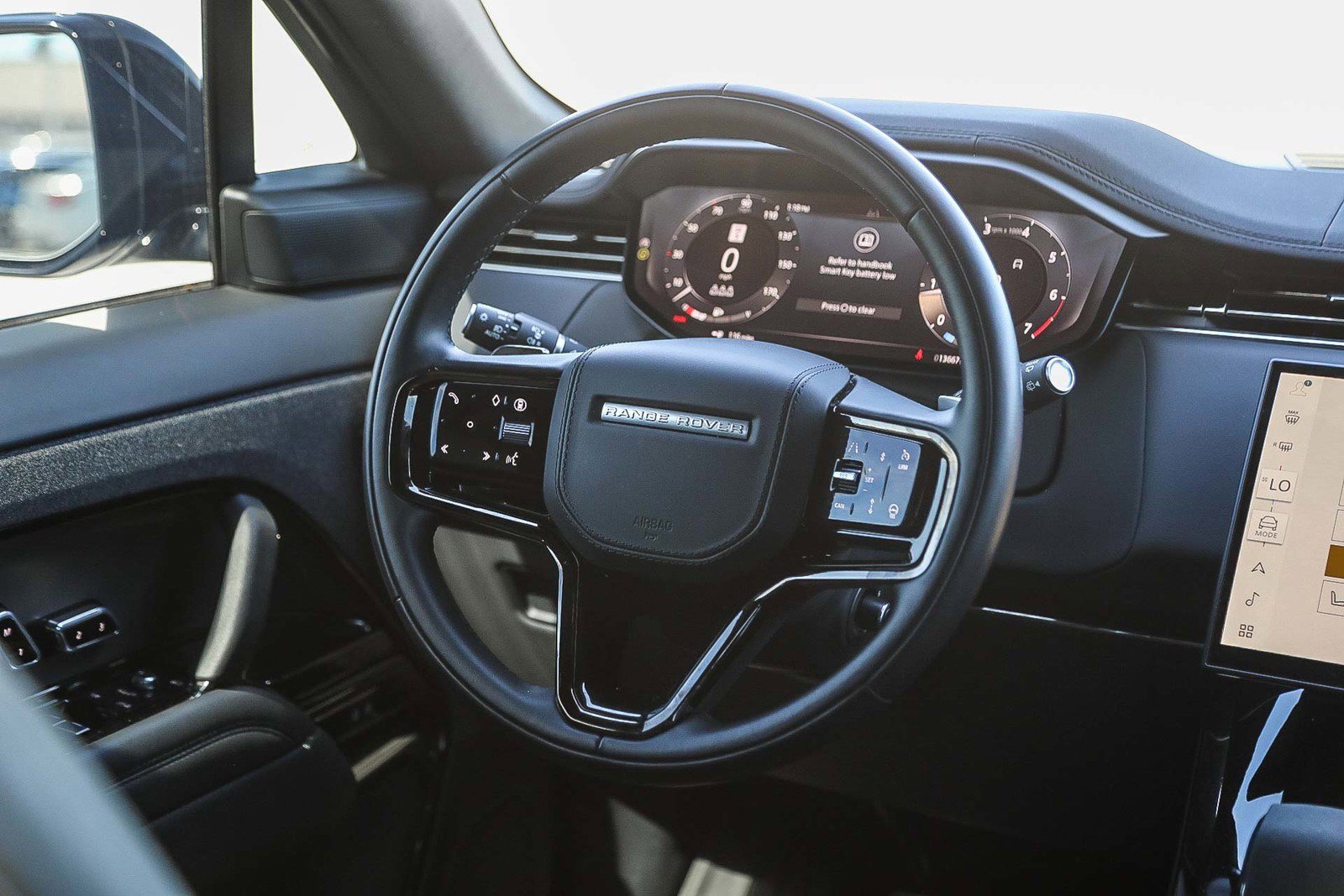 Used 2024 Land Rover Range Rover Sport Dynamic SE image 15