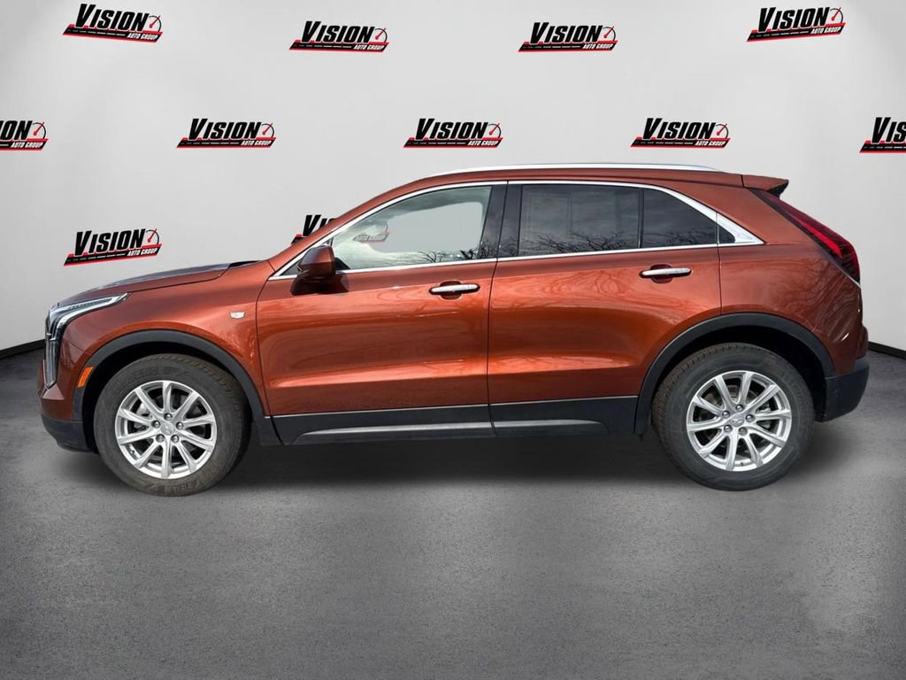 Used 2019 Cadillac XT4 Luxury w/ Cold Weather Package image 8