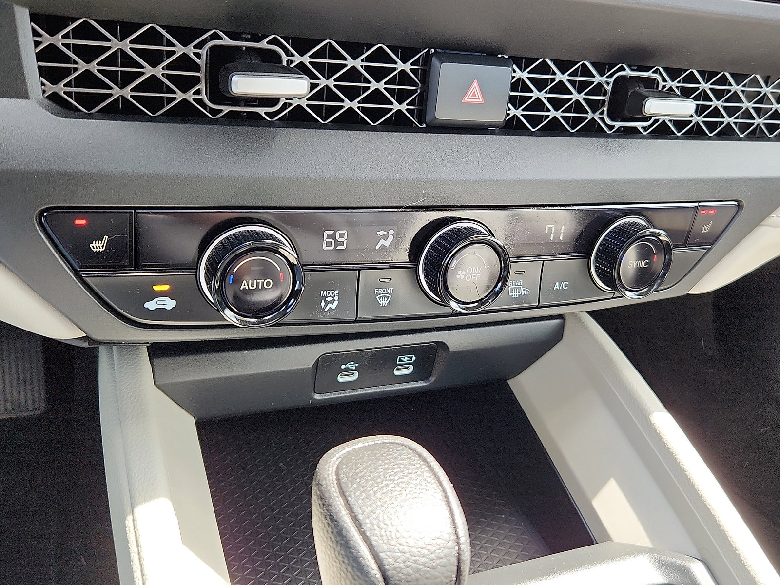 Used 2023 Honda Accord EX image 16
