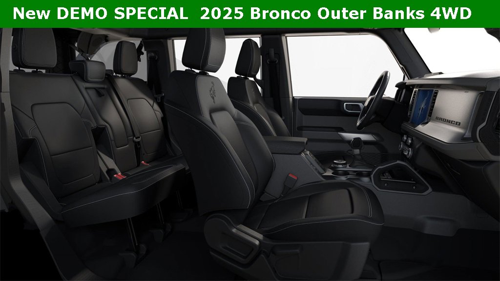 New 2025 Ford Bronco Outer Banks image 40