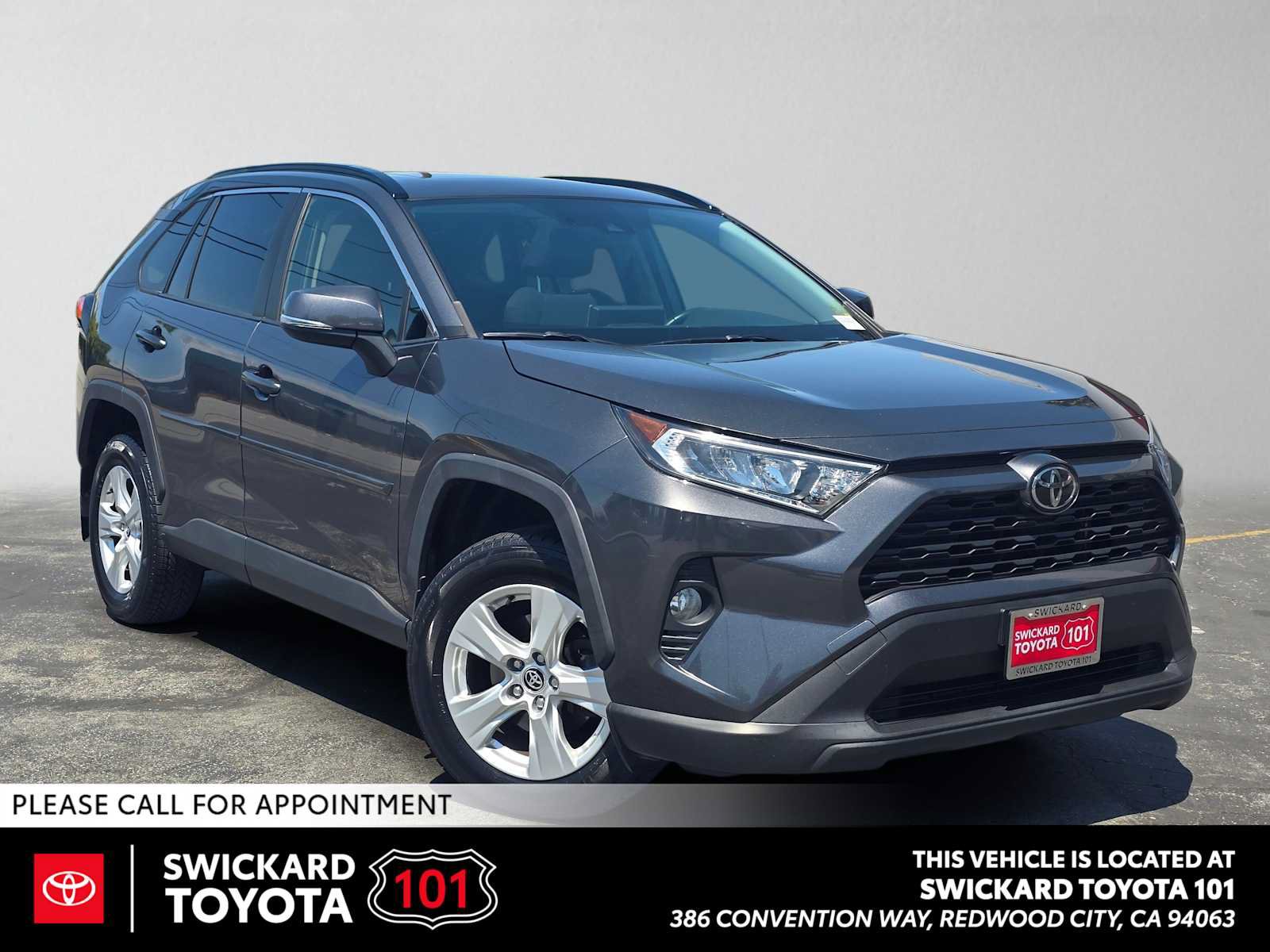 Used 2020 Toyota RAV4 XLE w/ Convenience Package AWD/4WD image 1