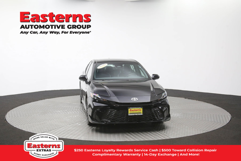 Used 2025 Toyota Camry SE FWD image 50