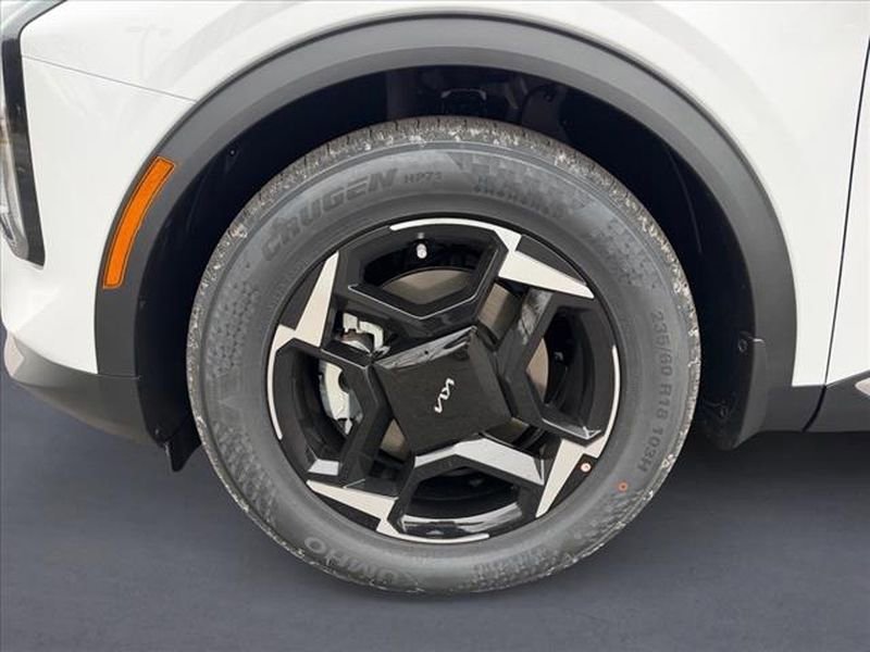 New 2026 Kia Sportage EX w/ EX Panorama Roof Package FWD image 9