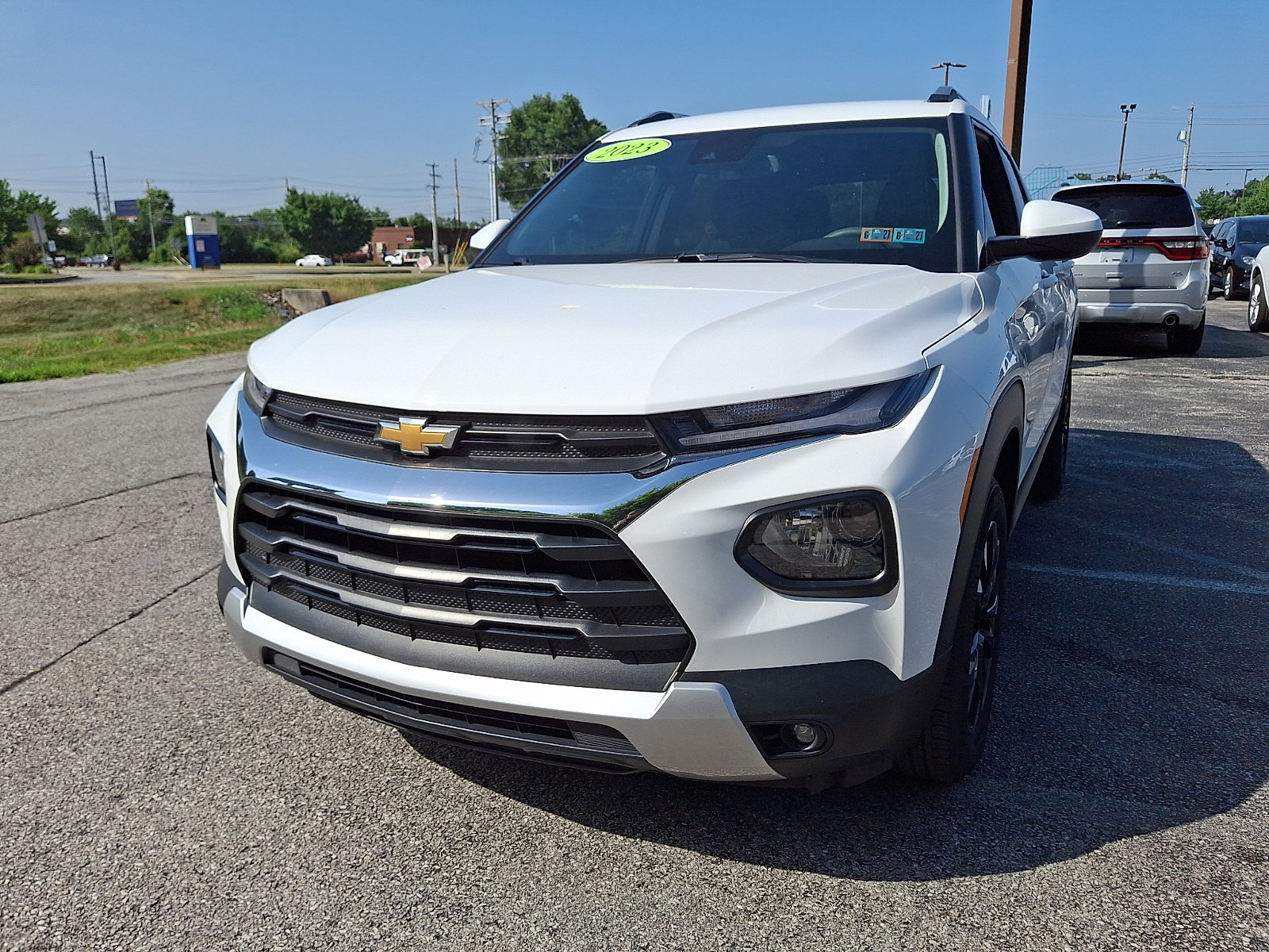 Used 2023 Chevrolet TrailBlazer LT w/ Convenience Package AWD/4WD image 5