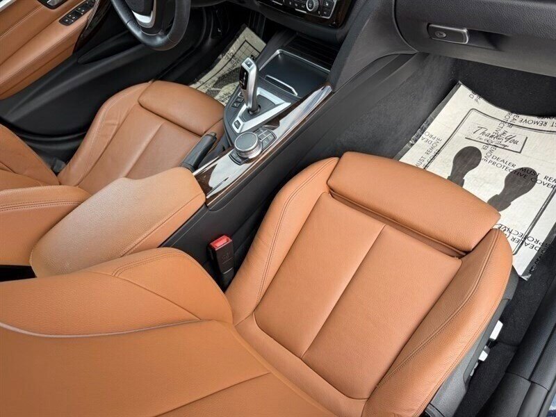 Used 2017 BMW 330e RWD image 18