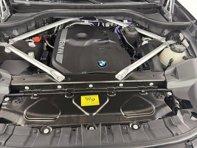 Certified 2024 BMW X7 xDrive40i w/ Premium Package image 47