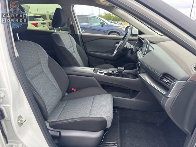 Used 2023 Nissan Rogue SV AWD/4WD image 15