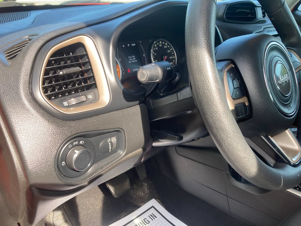 Used 2017 Jeep Renegade Sport w/ Power & Air Group FWD image 17