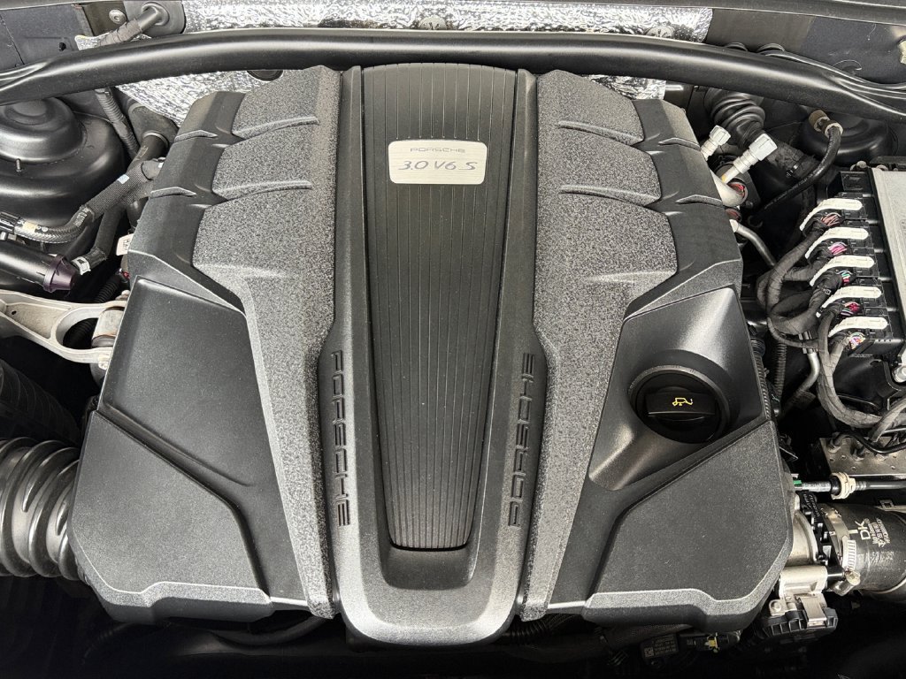 Used 2021 Porsche Macan S AWD/4WD image 20